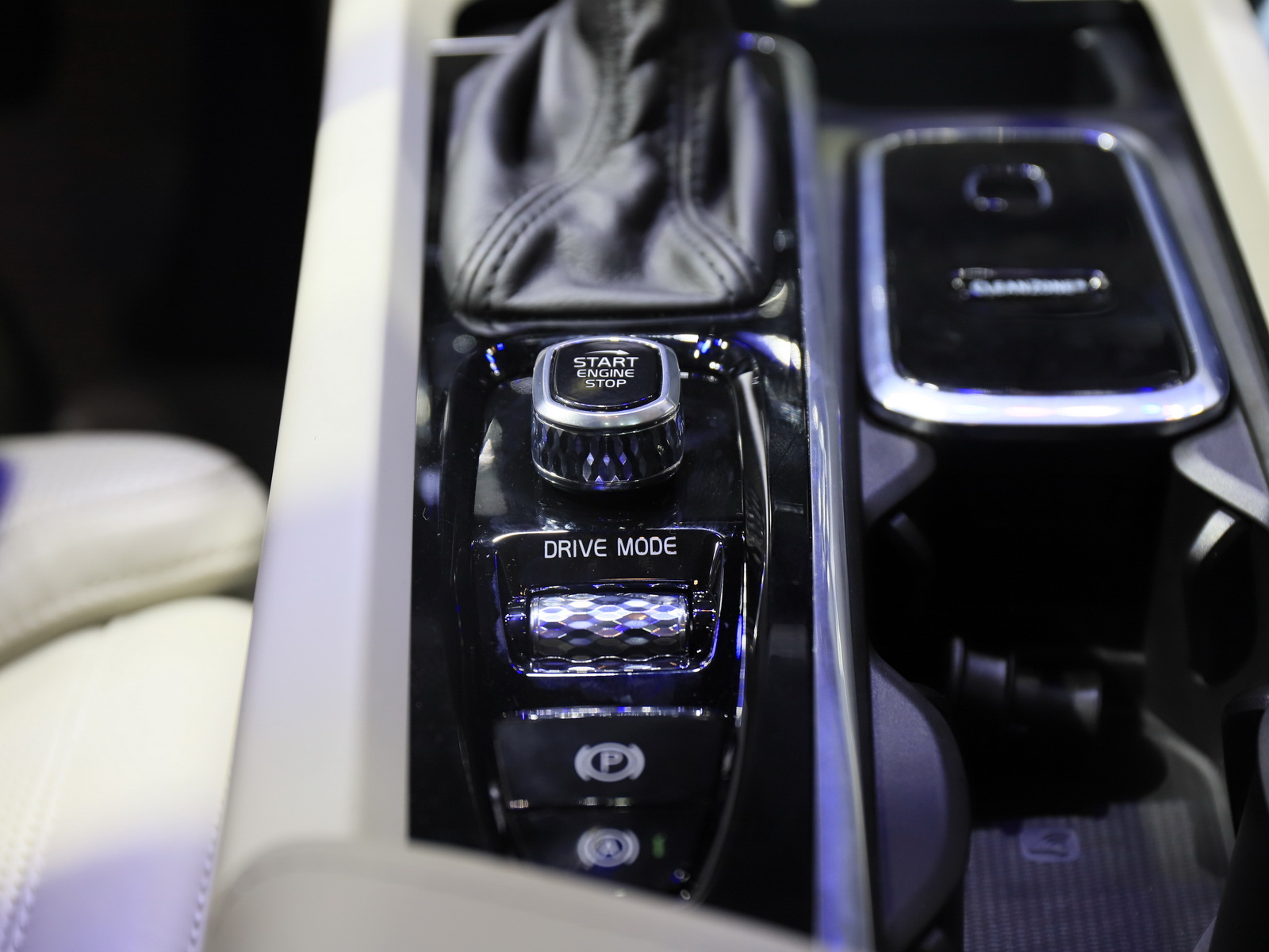 ֠XC60DƬ