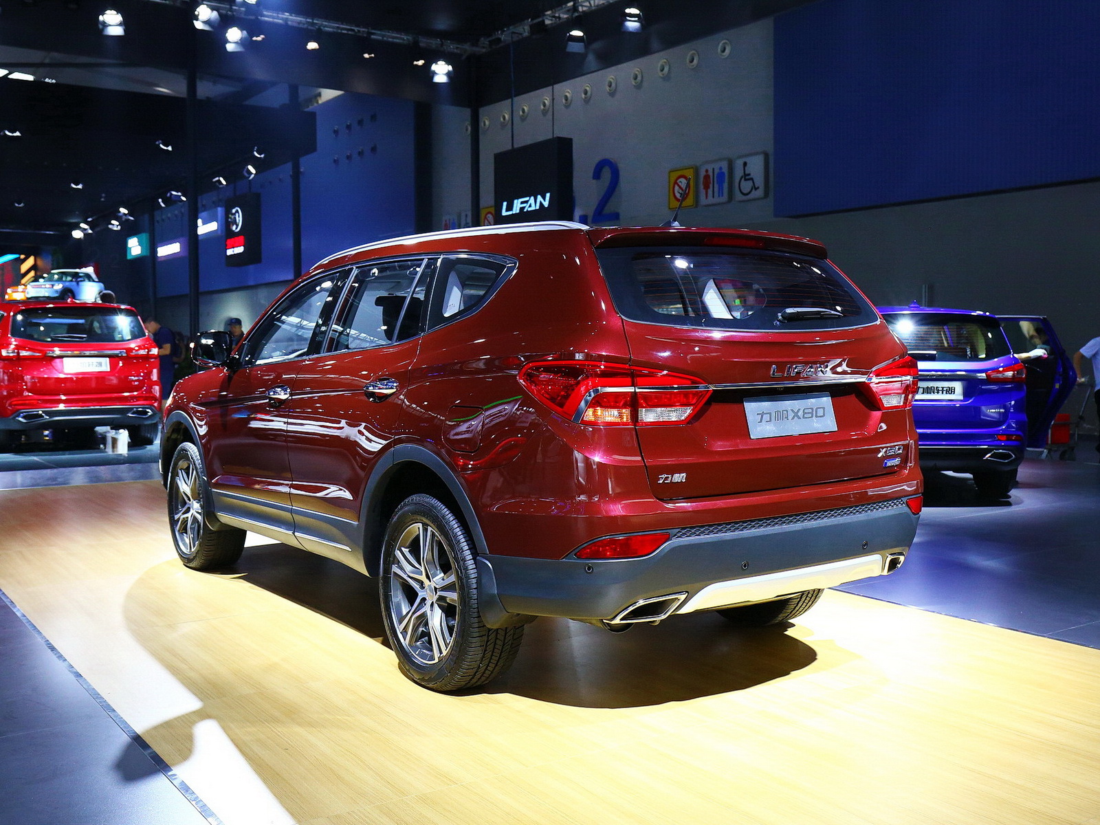 力帆X80車展高清大圖