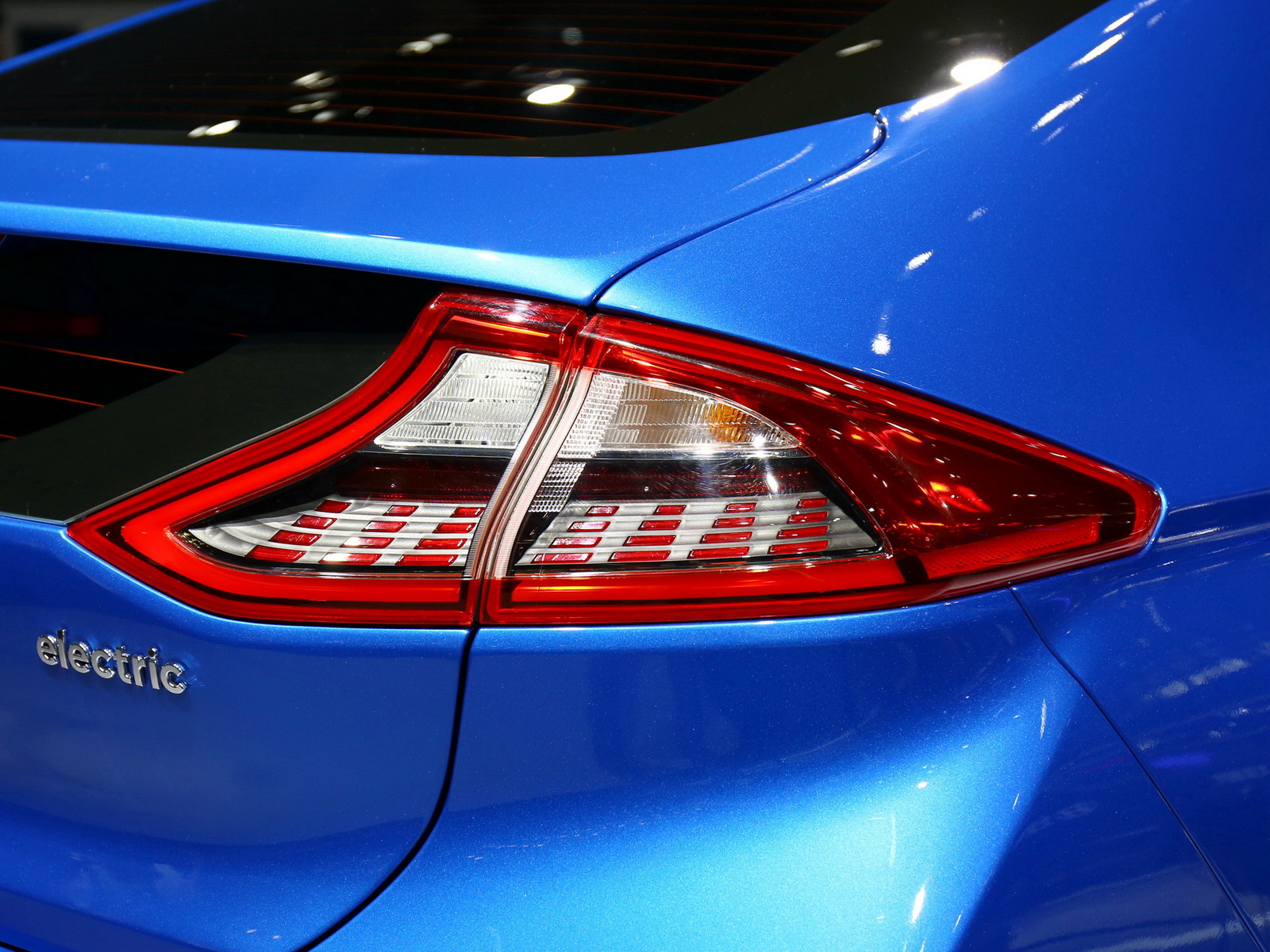 現(xiàn)代IONIQ(艾尼氪)車展高清大圖