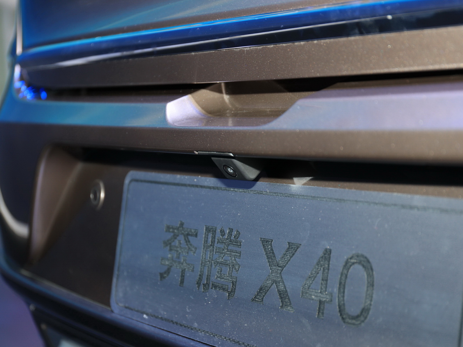 vX40DƬ