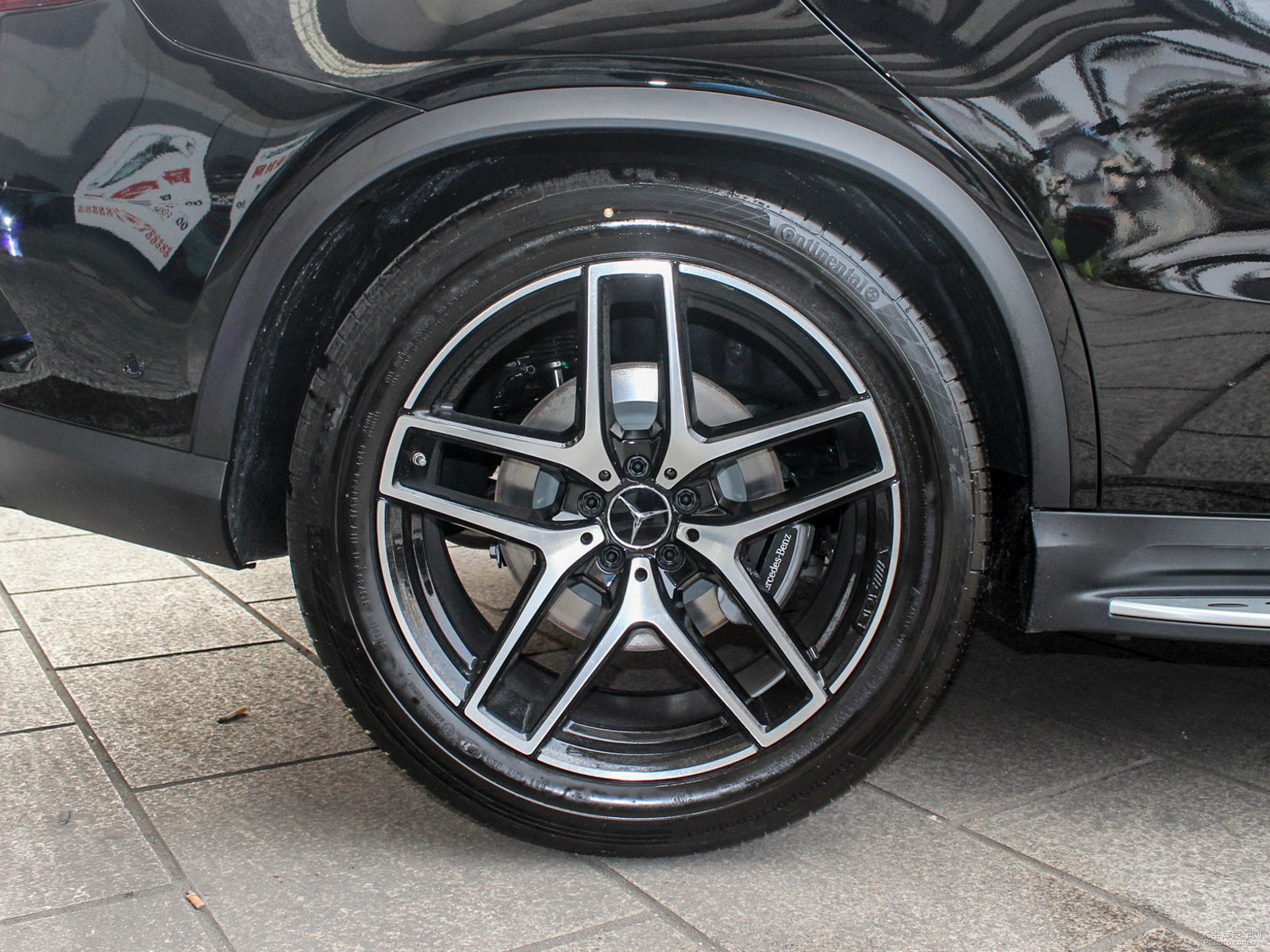 GLE 轎跑SUV AMG外觀高清大圖
