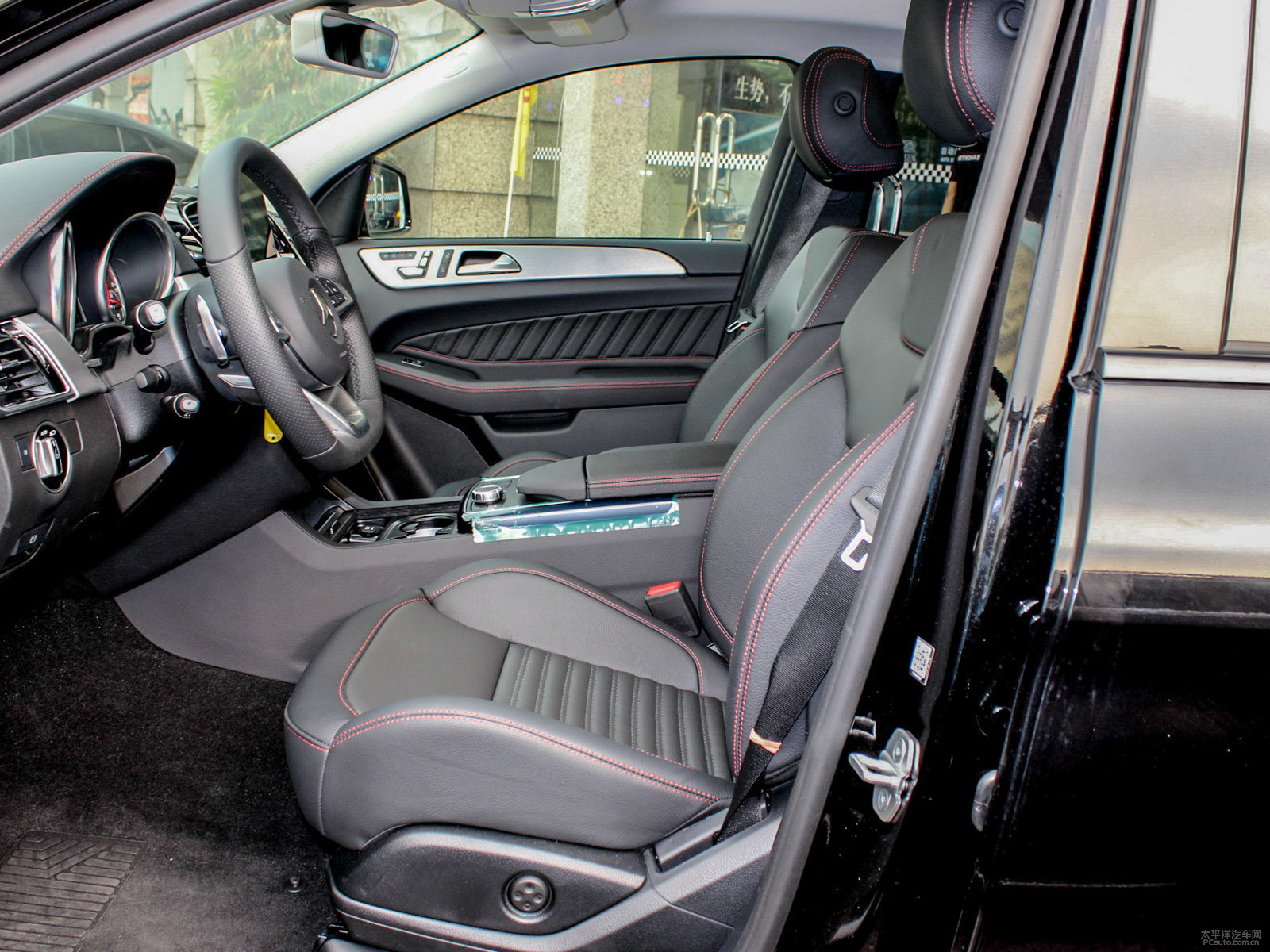 GLE 轎跑SUV AMG空間高清大圖