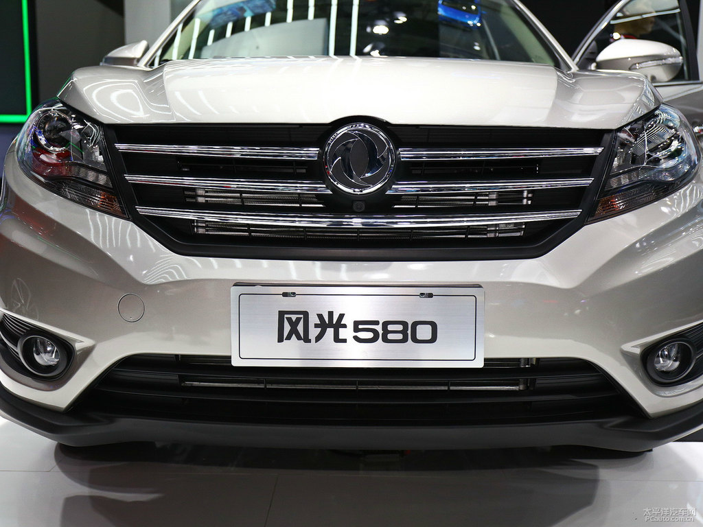 典雅白風(fēng)光580車頭外觀圖片