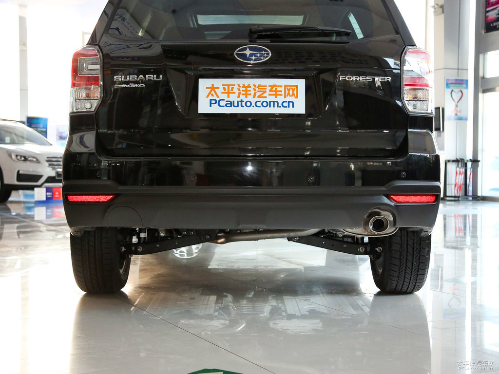 珠光寶石黑森林人車尾外觀圖片