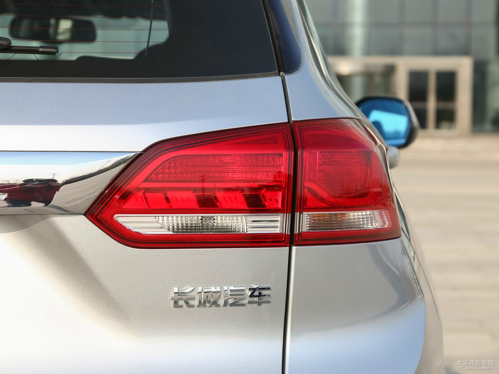 匹茲堡銀哈弗H6 Coupe車尾外觀圖片