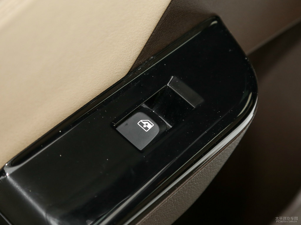 ǹ׌E310W܇(ni)DƬ