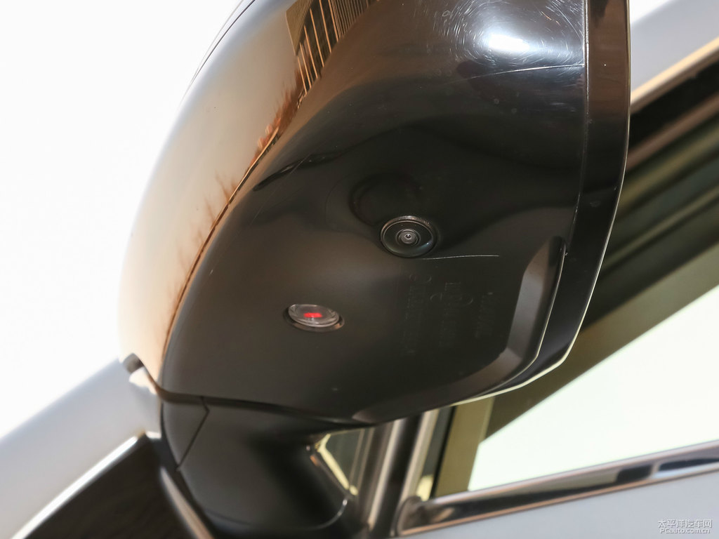 匹茲堡銀哈弗H6 Coupe車身外觀圖片