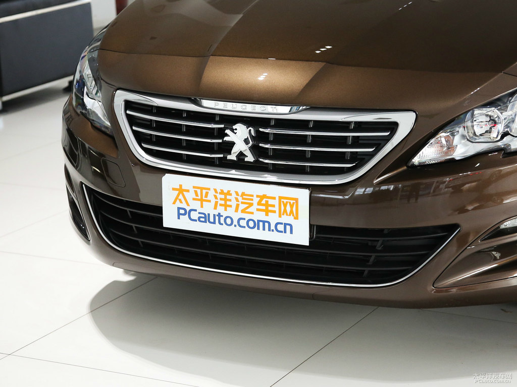松木棕標致408車頭外觀圖片