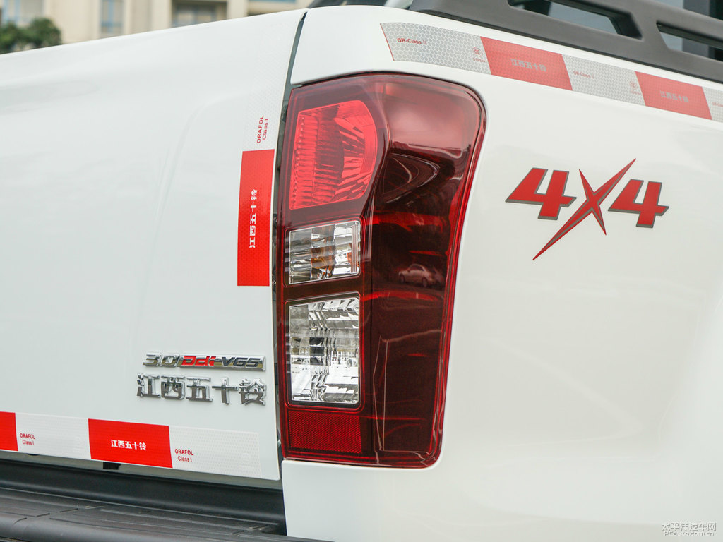 D-MAX܇β^DƬ