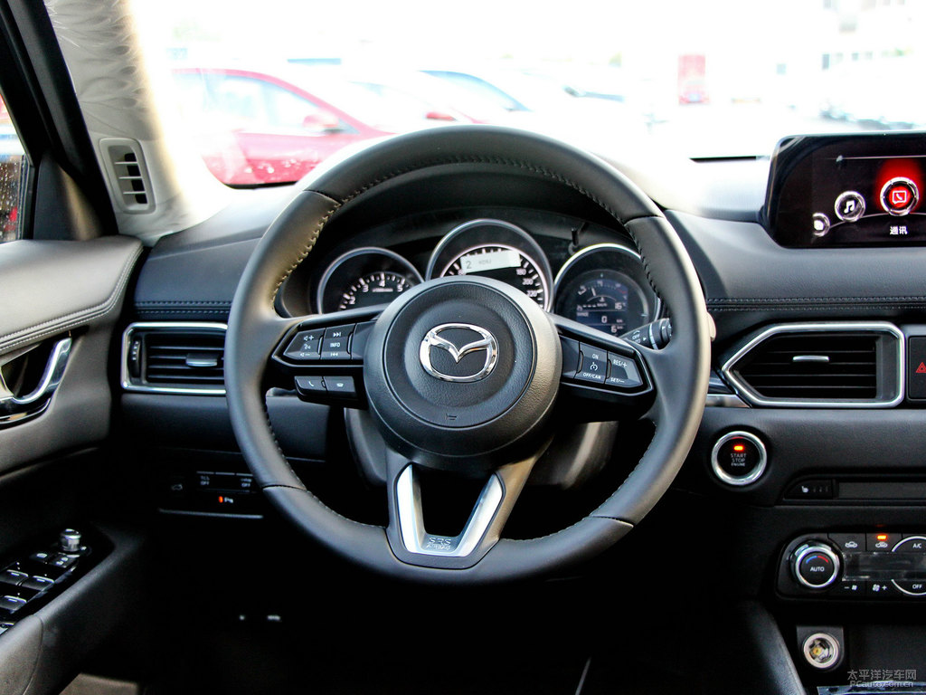 魂動紅馬自達(dá)CX-5中控內(nèi)飾圖片