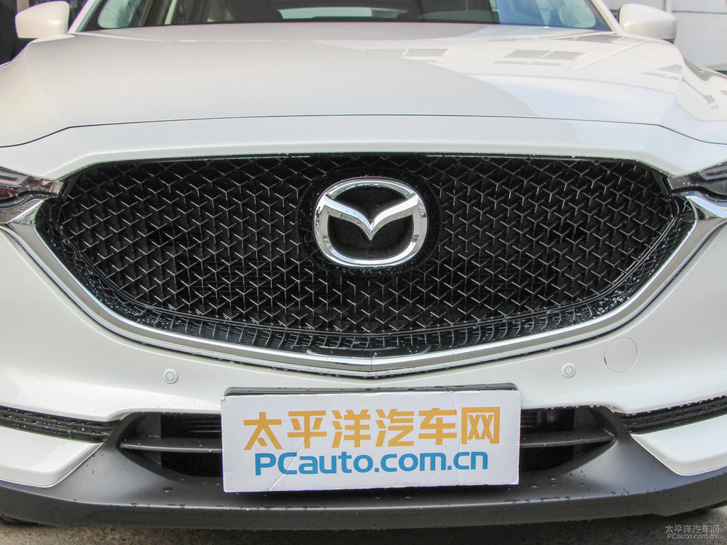 珠光白馬自達(dá)CX-5車頭外觀圖片