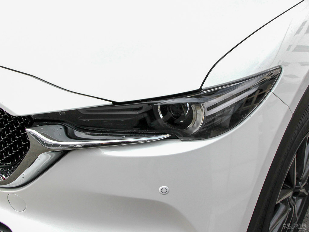 珠光白馬自達(dá)CX-5車頭外觀圖片