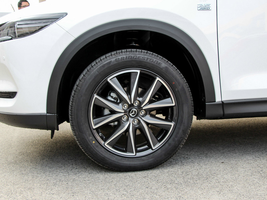 珠光白馬自達(dá)CX-5車身外觀圖片