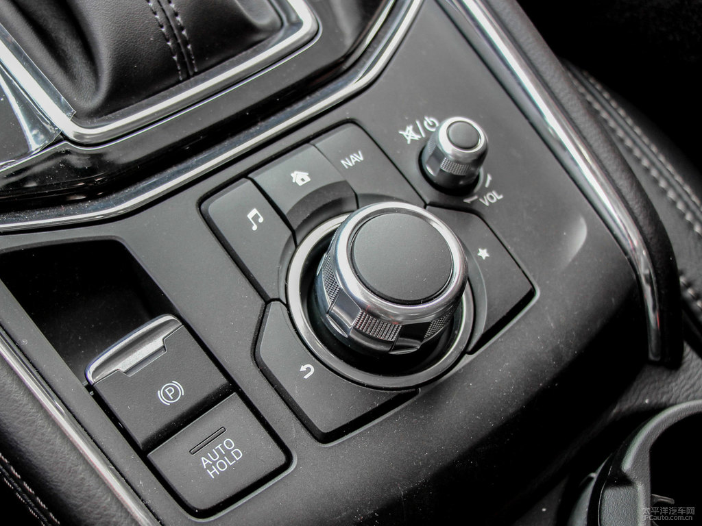珠光白馬自達(dá)CX-5中控內(nèi)飾圖片