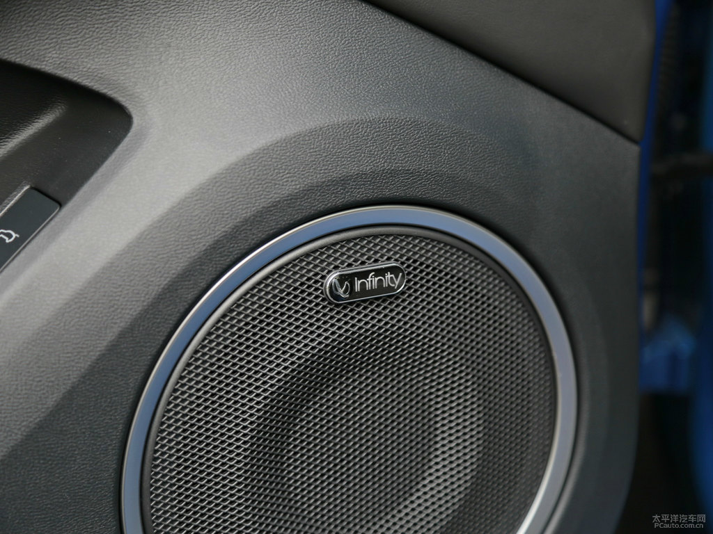 施華洛藍(lán)魏牌 VV5車廂內(nèi)飾圖片