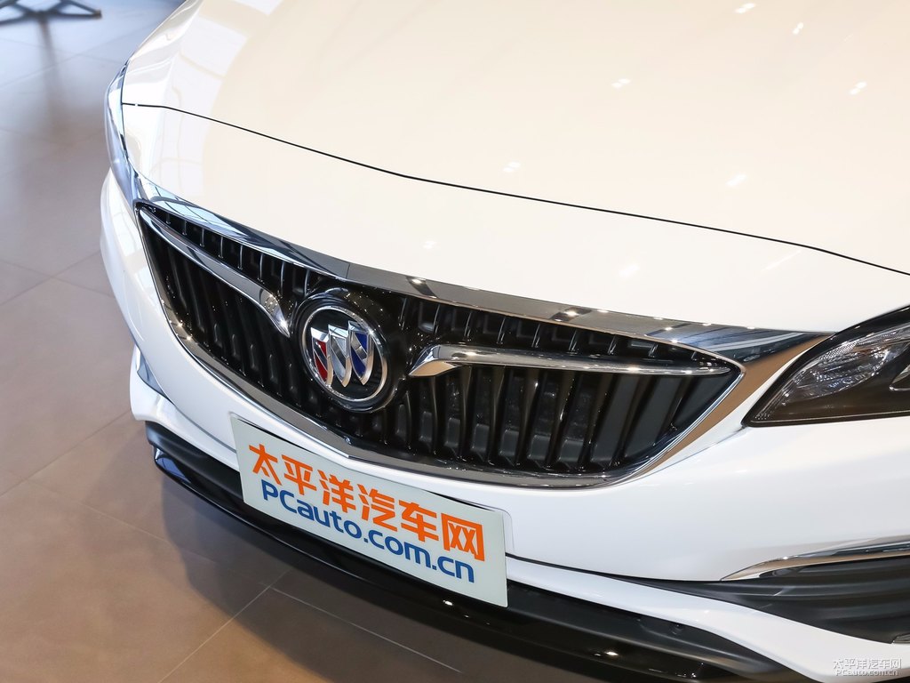 雪域白威朗車頭外觀圖片