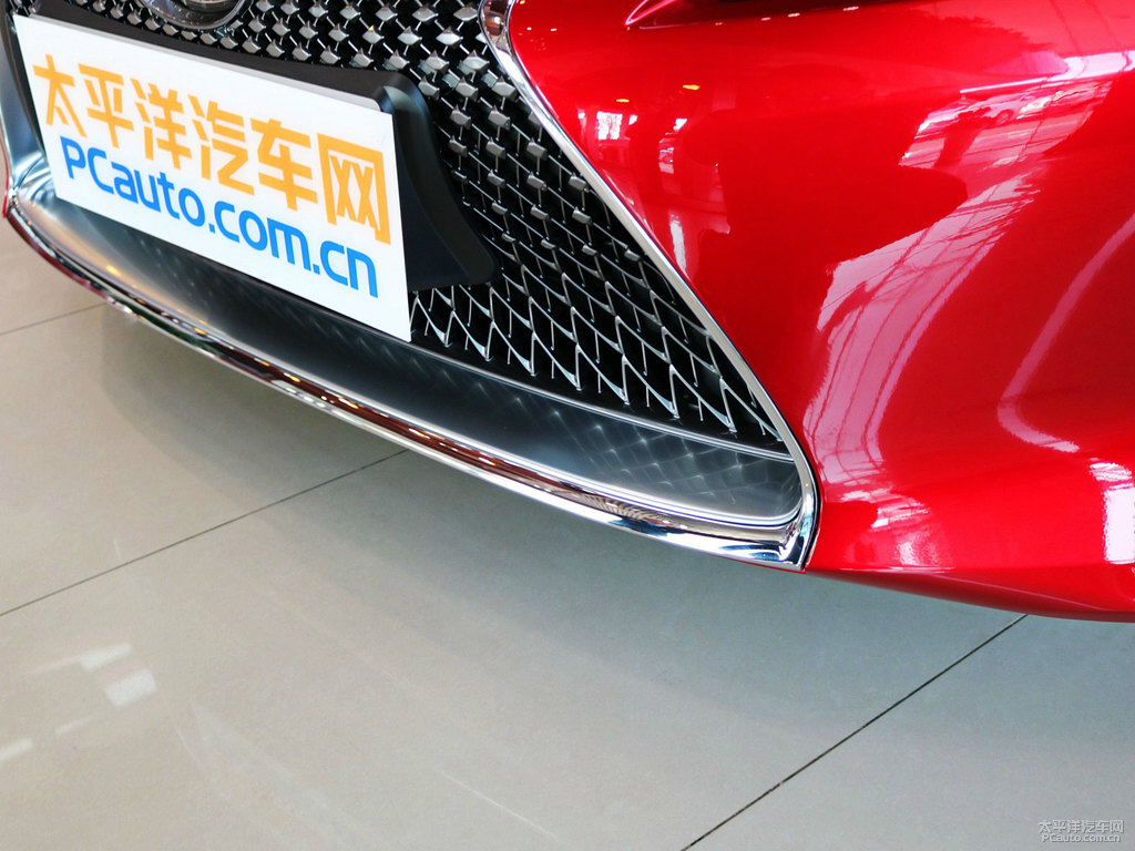 炫紅雷克薩斯LC車頭外觀圖片