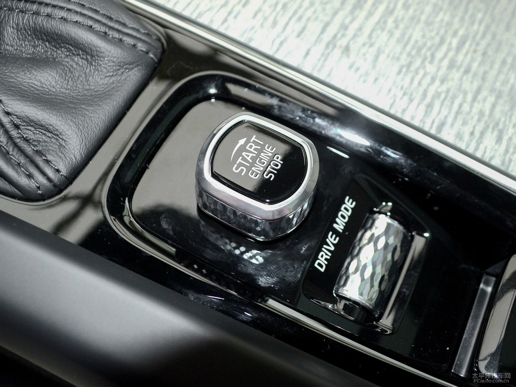 松林灰沃爾沃XC60中控內(nèi)飾圖片