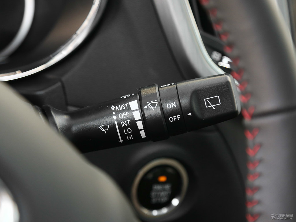 閃光月光白長安CS75中控內(nèi)飾圖片