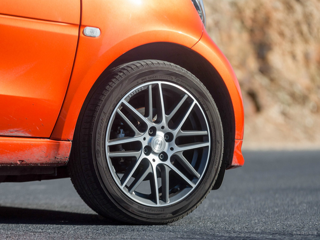 smart fortwo܇^DƬ