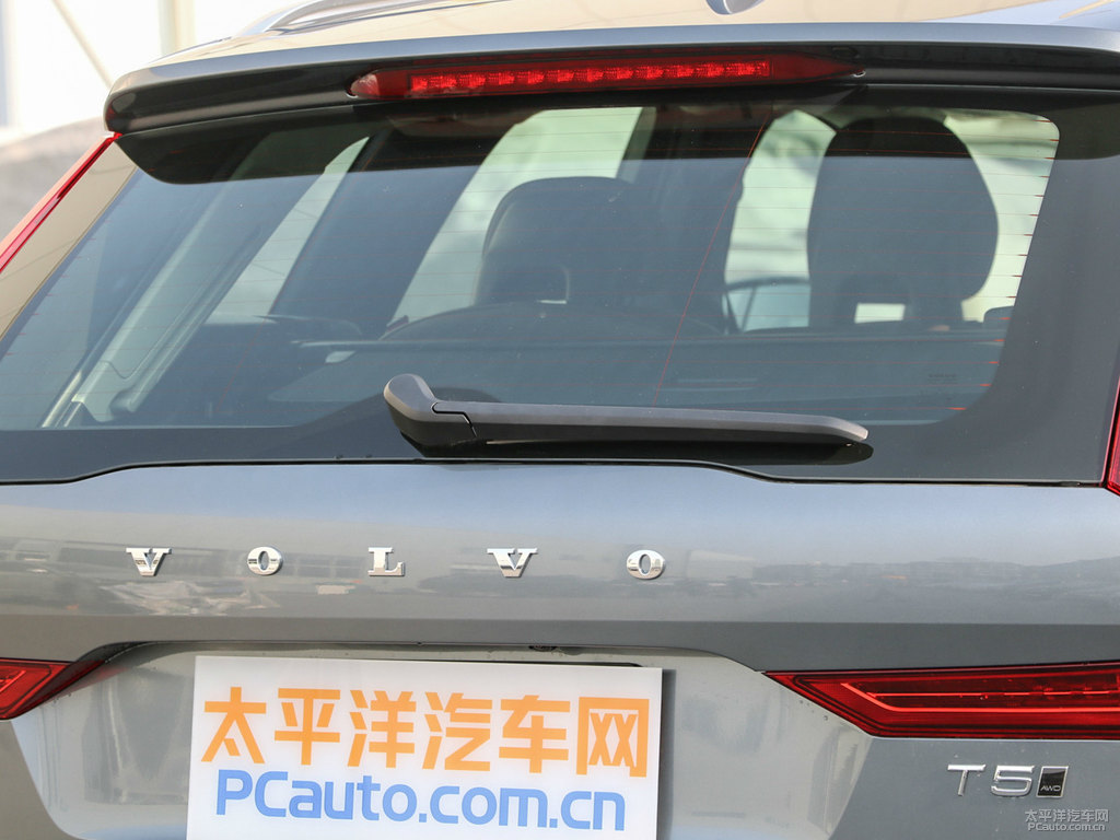 幻夜銀沃爾沃XC60車尾外觀圖片