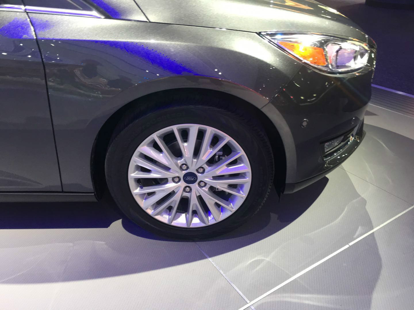 福克斯(進(jìn)口)車展高清大圖