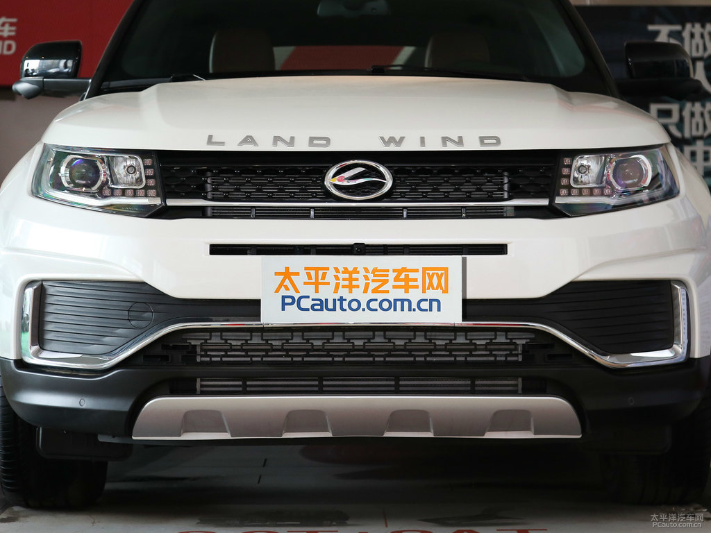 昆侖白陸風(fēng)X7車頭外觀圖片