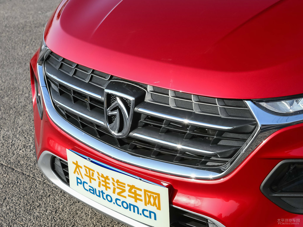 琉璃紅寶駿510車頭外觀圖片