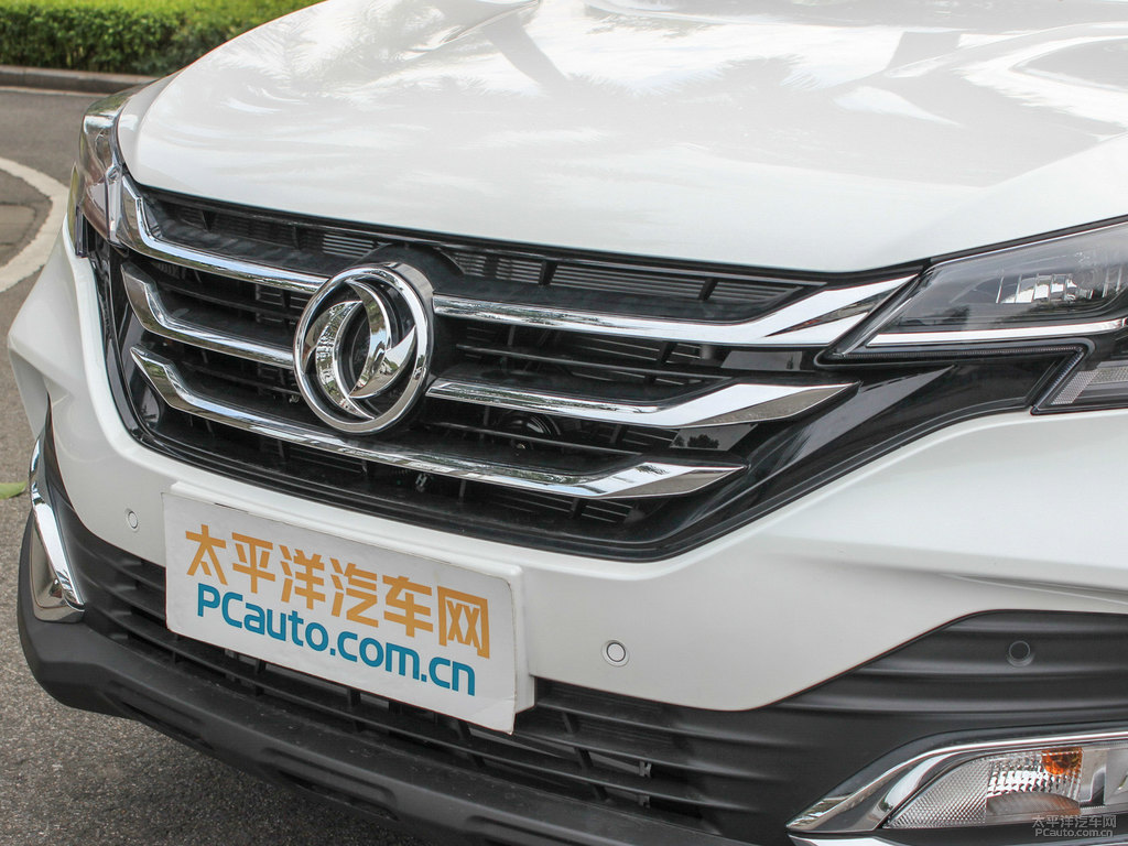 珍珠白東風風神AX7車頭外觀圖片