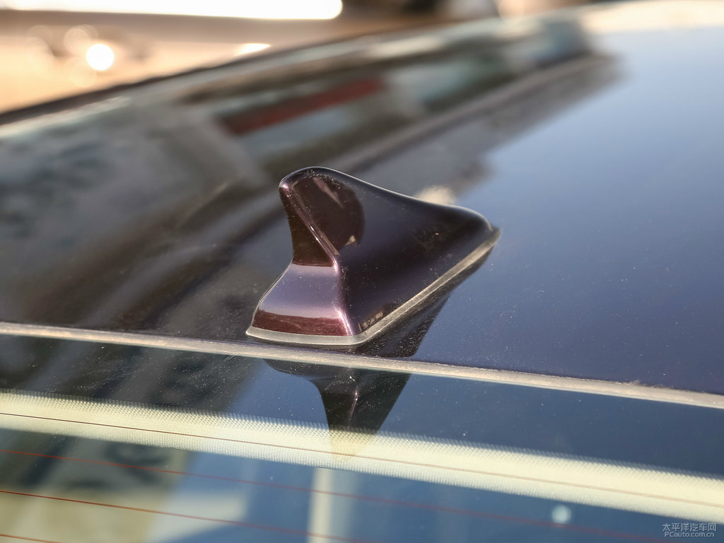 霓虹睿騁CC車(chē)身外觀(guān)圖片
