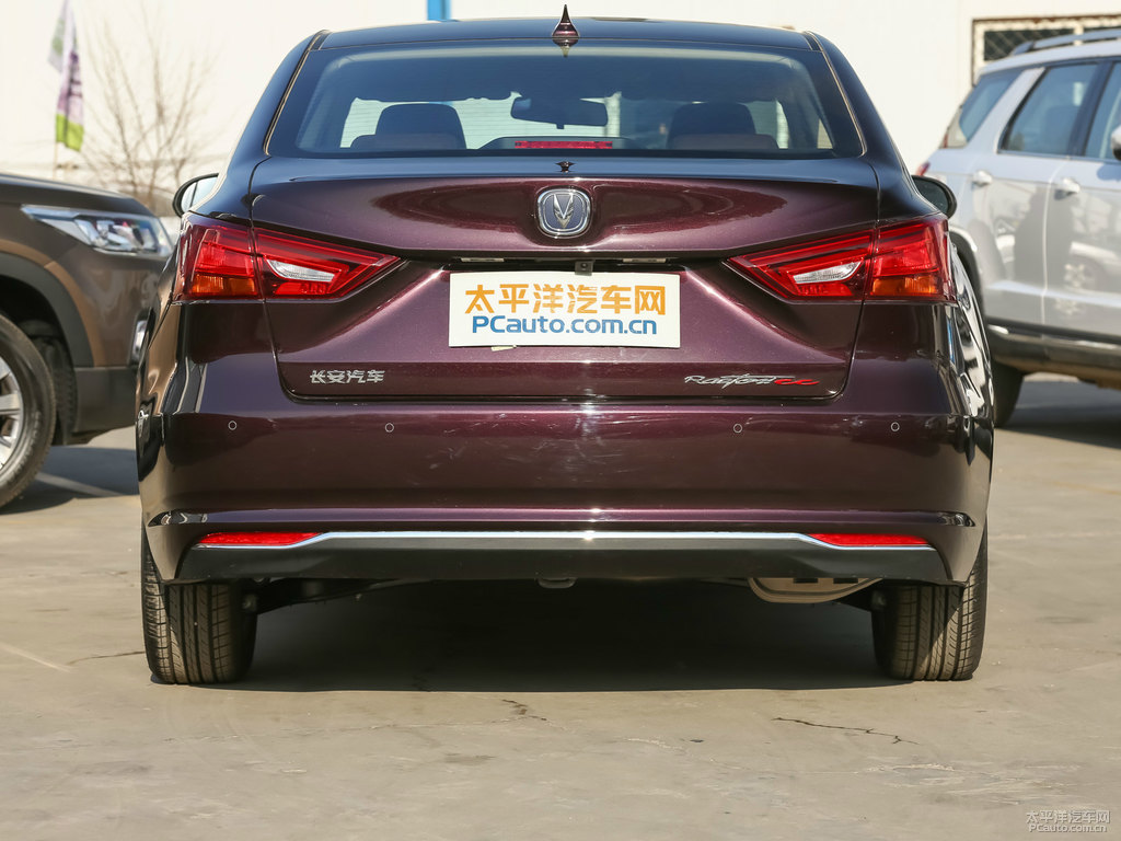 霓虹睿騁CC車(chē)尾外觀圖片