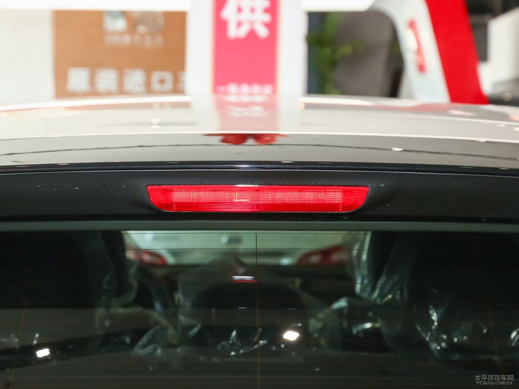月光銀樓蘭車(chē)尾外觀圖片