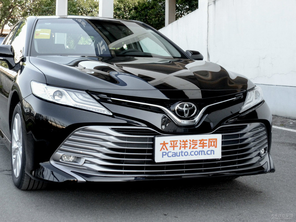 墨晶黑凱美瑞車頭外觀圖片