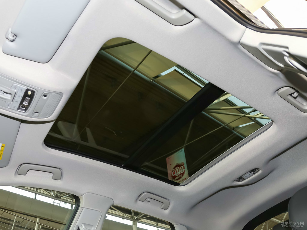 馴鹿棕奧迪Q3車廂內(nèi)飾圖片