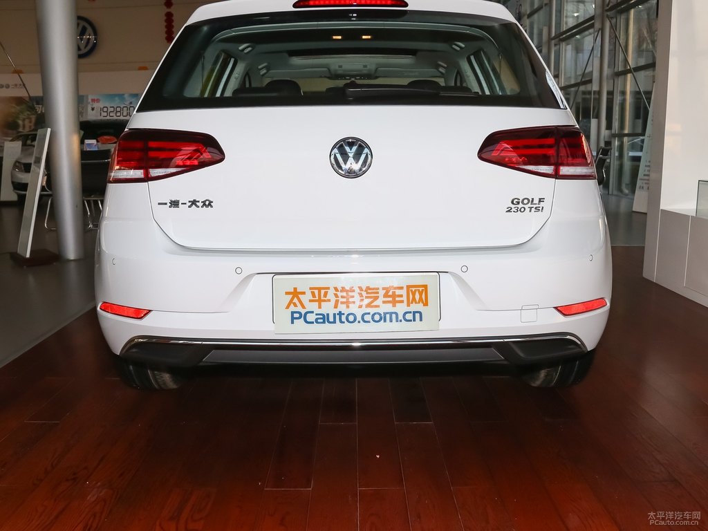 極地白高爾夫車尾外觀圖片