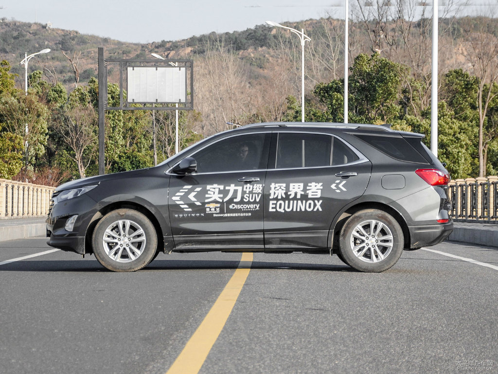 峽谷灰探界者整車外觀外觀圖片