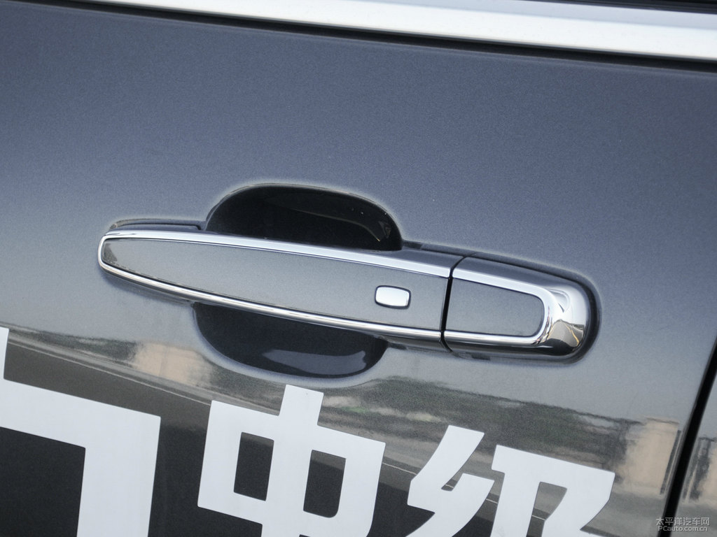 峽谷灰探界者車身外觀圖片