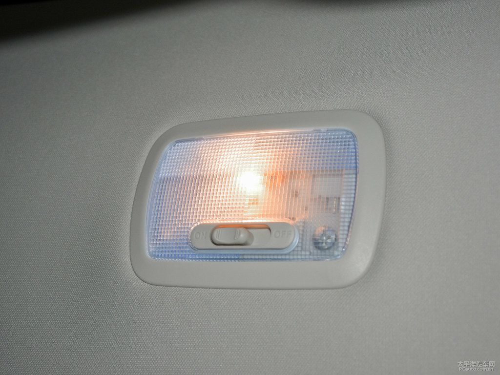 漢密爾頓白哈弗H2車廂內(nèi)飾圖片