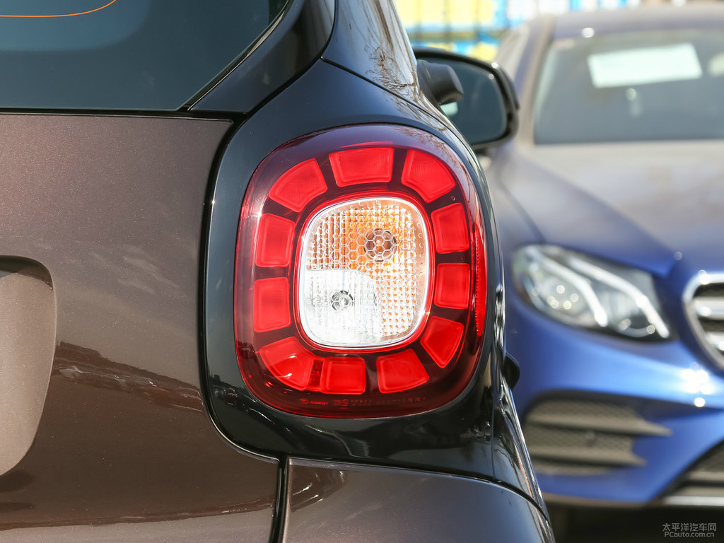 ɿɫ+ɫsmart fortwo܇β^DƬ