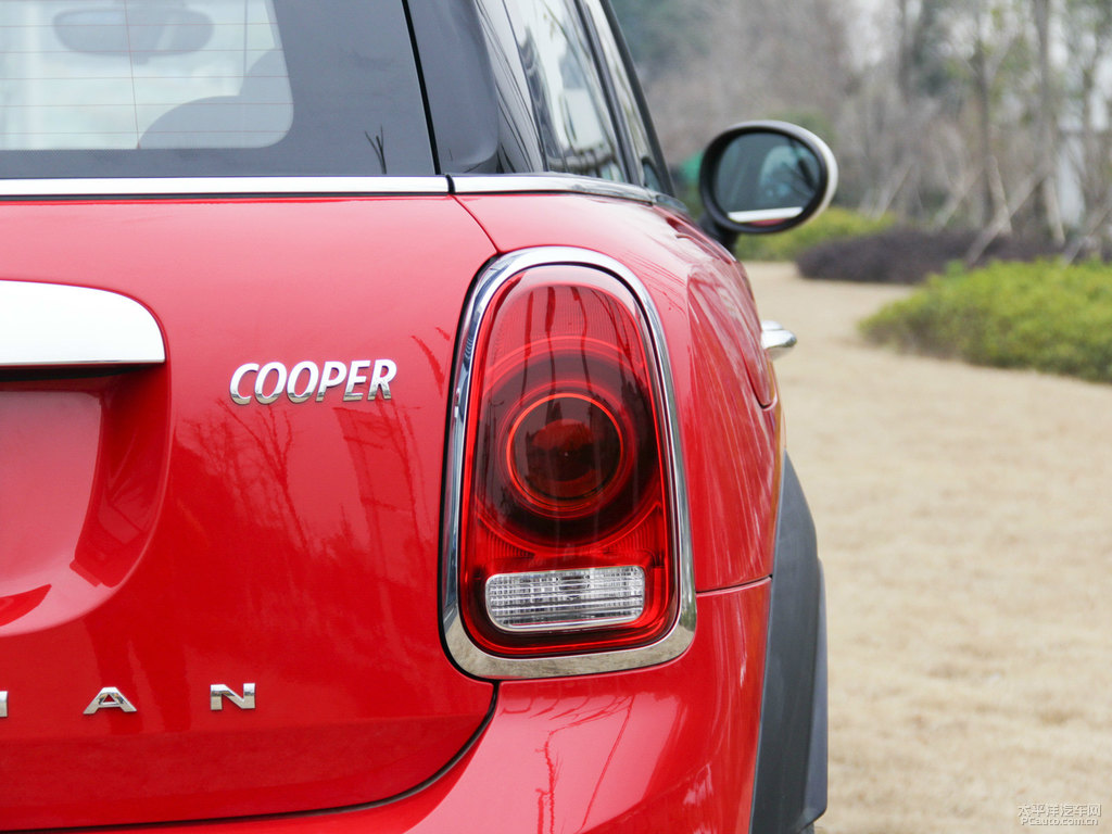 tMINI COUNTRYMAN܇β^DƬ