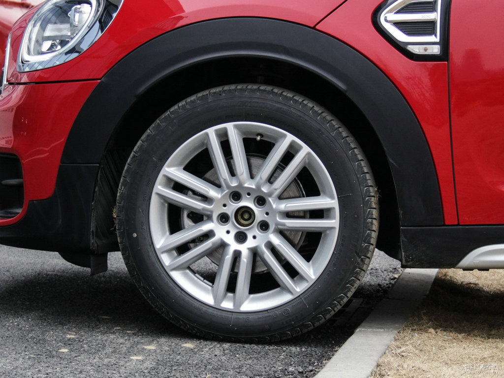 tMINI COUNTRYMAN܇^DƬ