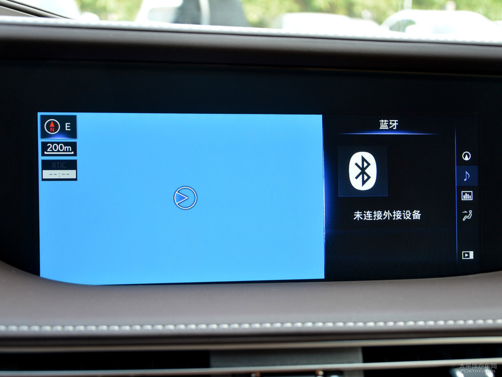 超音速鈦銀雷克薩斯LS中控內飾圖片