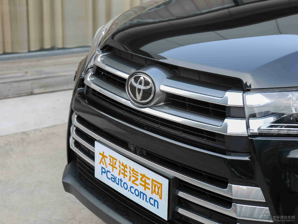 墨晶黑漢蘭達(dá)車頭外觀圖片