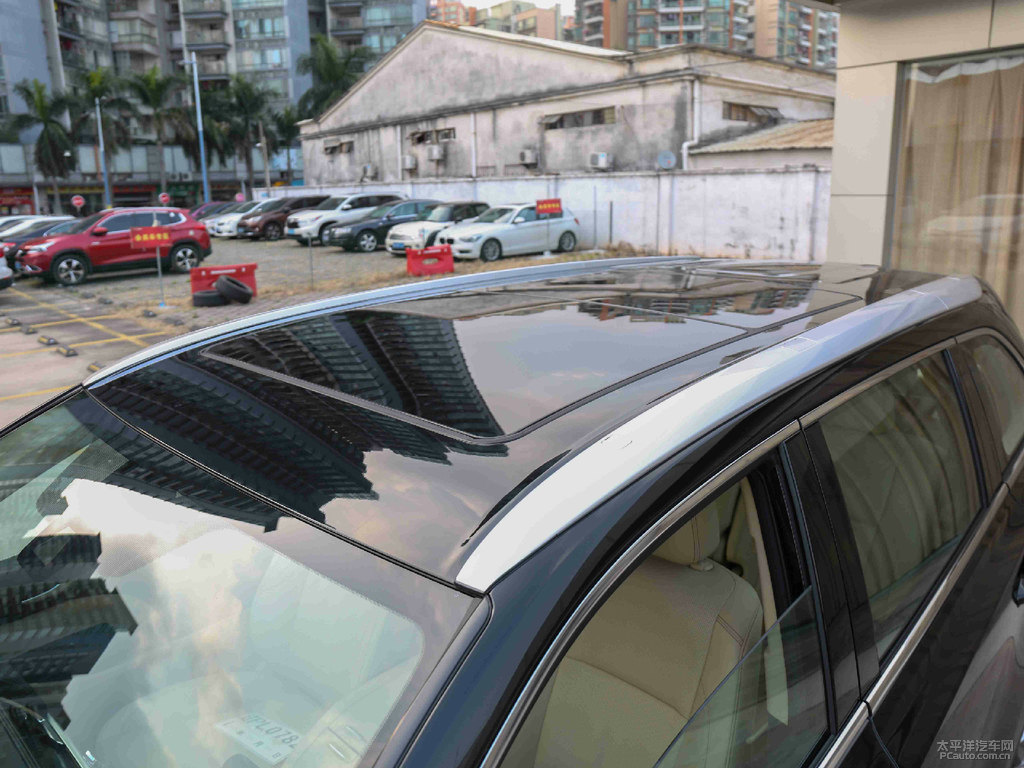 墨晶黑漢蘭達車身外觀圖片