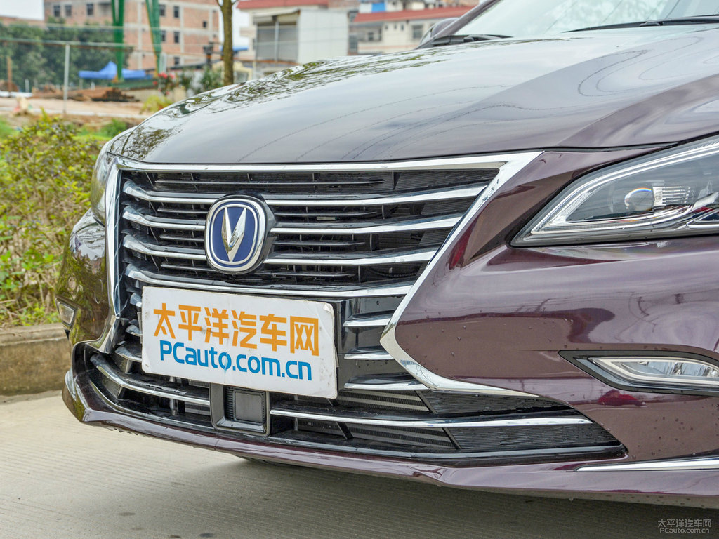 流光紫睿騁CC車頭外觀圖片