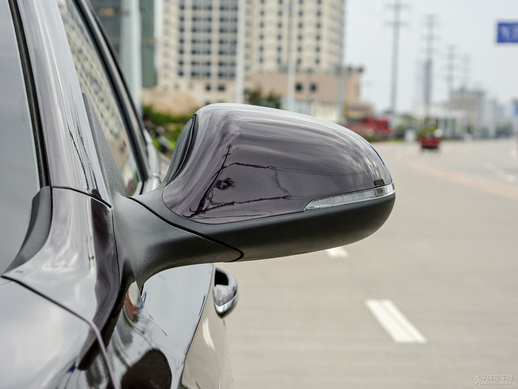 流光紫睿騁CC車身外觀圖片