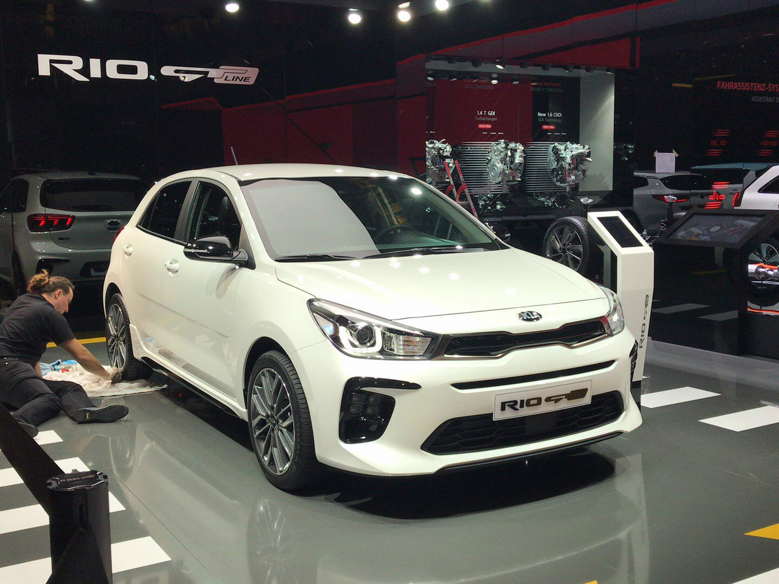 起亞RIO車展高清大圖