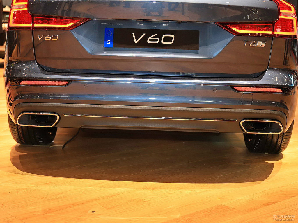 沃爾沃V60車尾外觀圖片