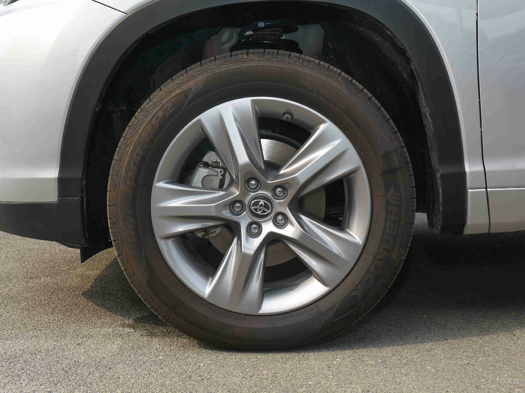 水晶銀漢蘭達車身外觀圖片