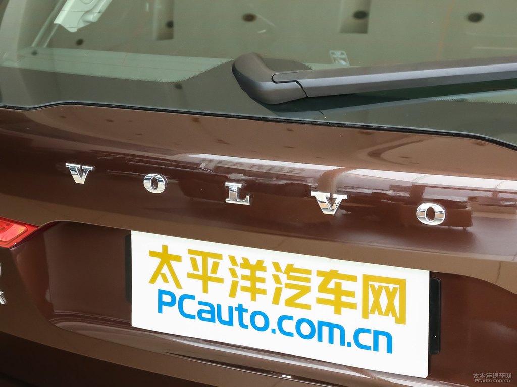 楓木棕沃爾沃XC60車尾外觀圖片